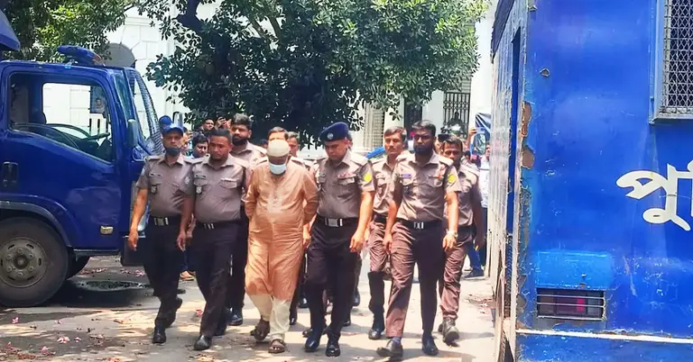 বেরোবির সাবেক উপাচার্য রশীদকে ট্রাইব্যুনালে হাজির করা হয়েছে